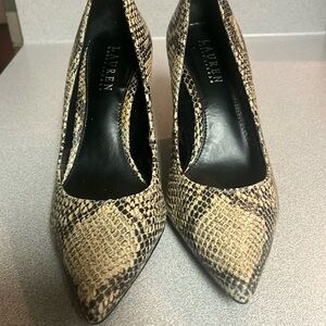 New W/O tag Ralph Lauren , snake print leather pumps, size 8 .Heel 3.5’’